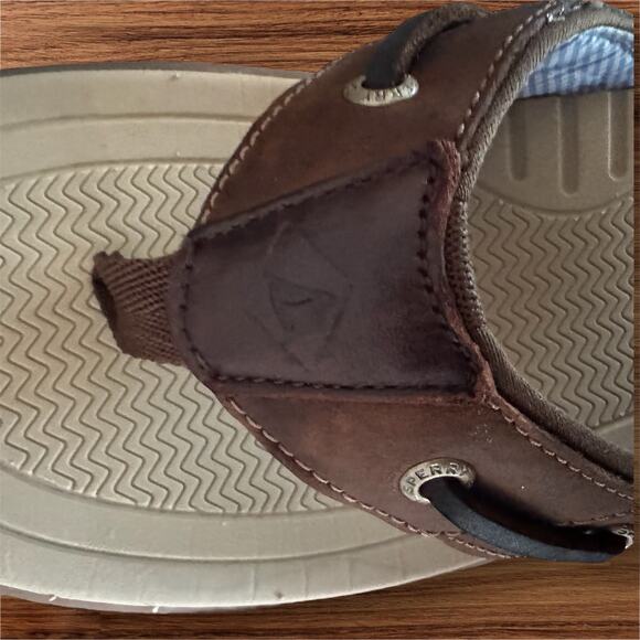 Sperry Men’s Baitfish Leather Top Siders Thong Sandals Flip Flops Sz 7M - Picture 2 of 6